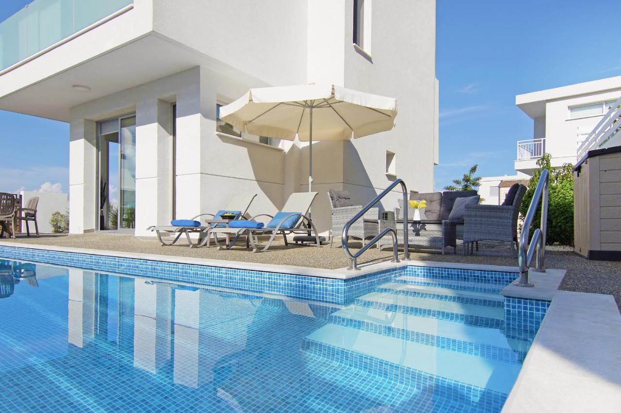 Villa Thea Athena Protaras Exterior photo