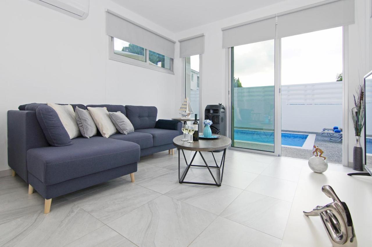 Villa Thea Athena Protaras Exterior photo